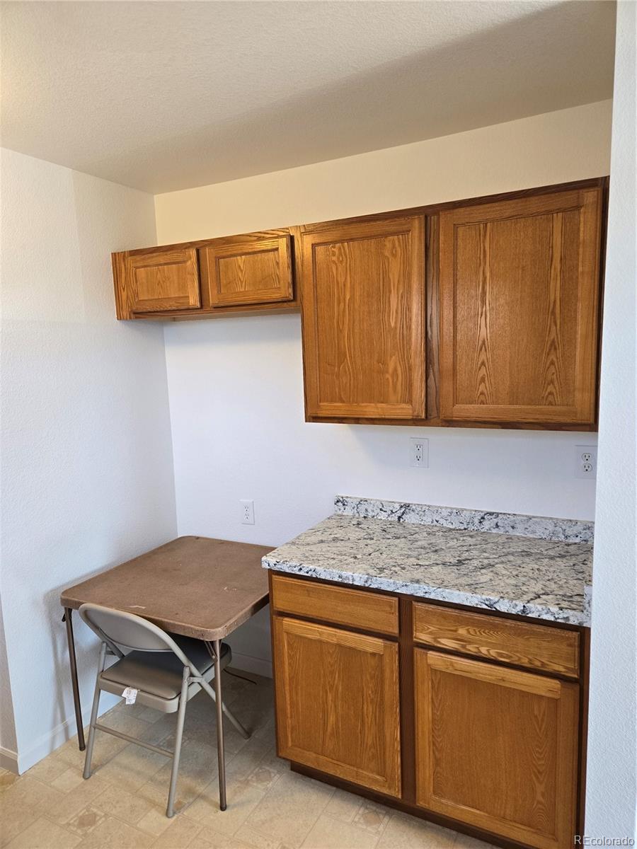 MLS Image #6 for 55606 e 28th place,strasburg, Colorado