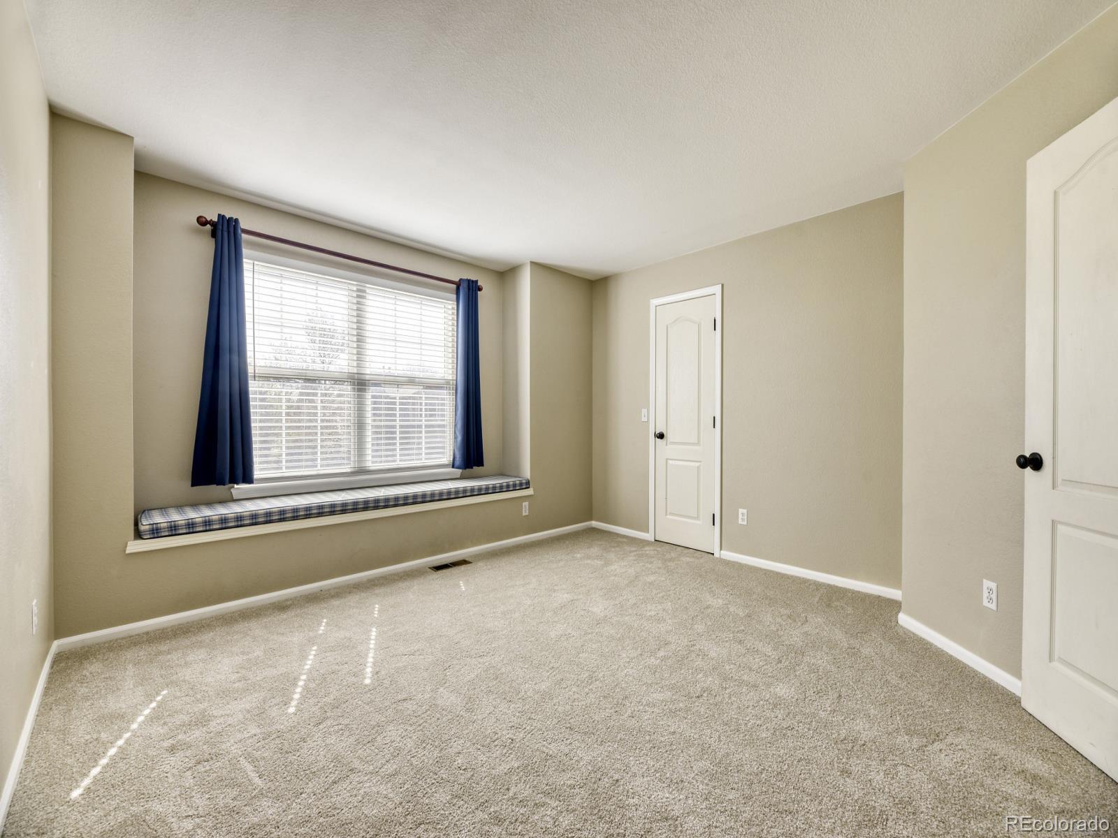 MLS Image #19 for 8037 s yukon way,littleton, Colorado