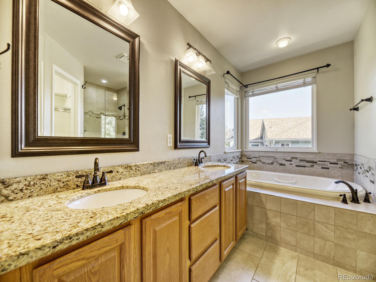 MLS Image #20 for 8037 s yukon way,littleton, Colorado