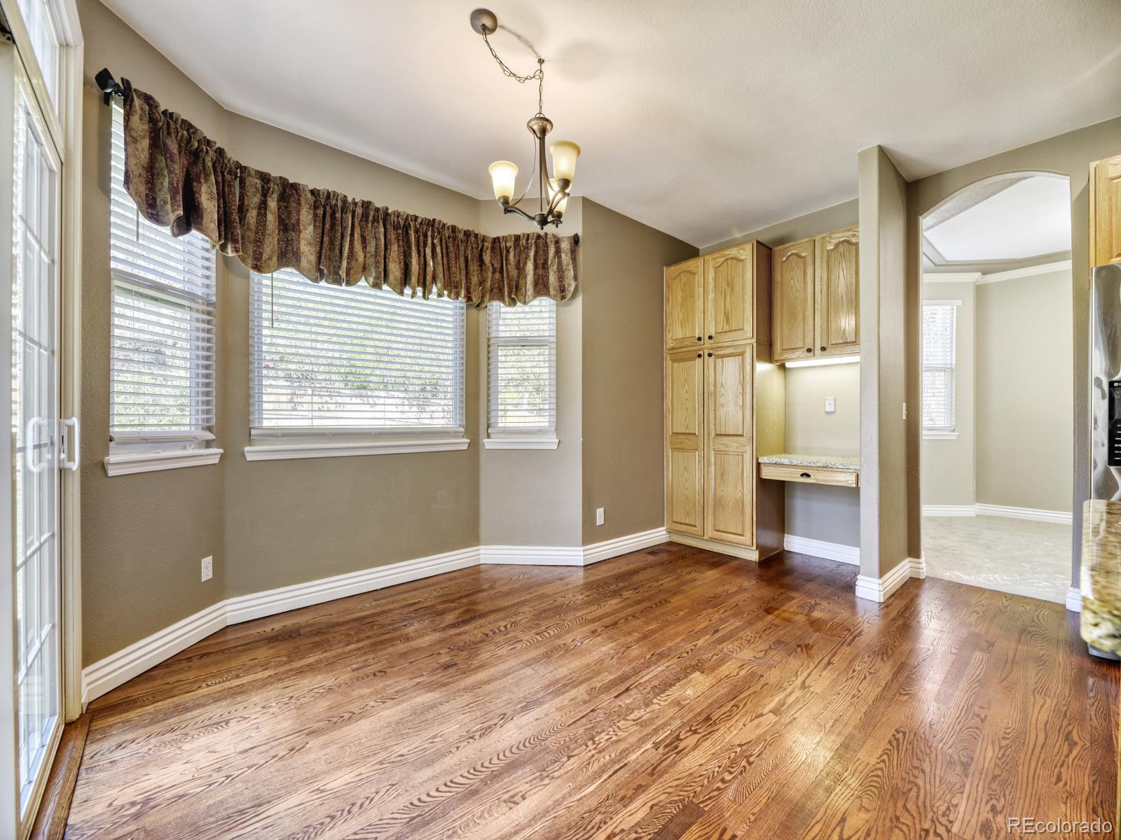 MLS Image #5 for 8037 s yukon way,littleton, Colorado