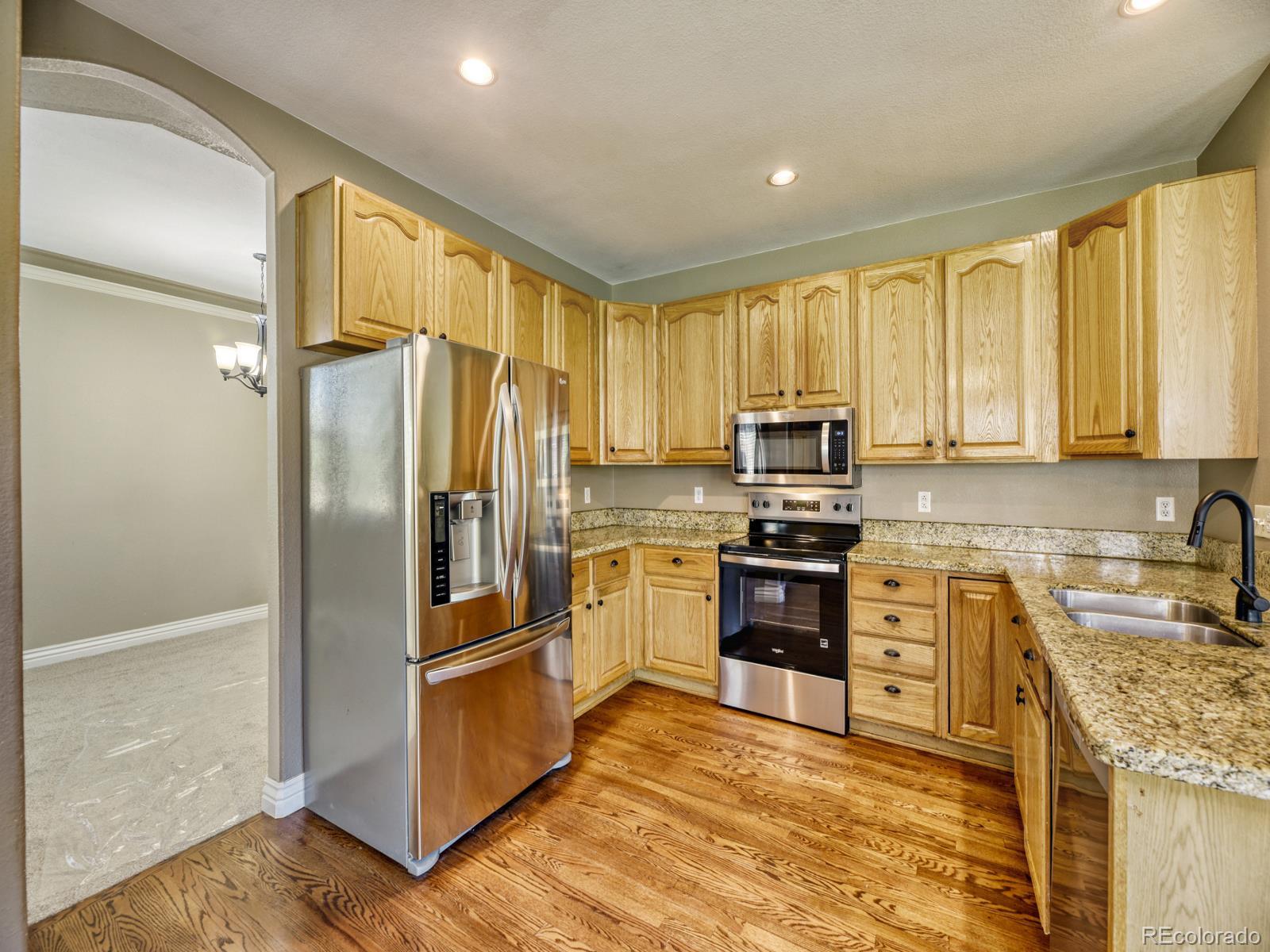 MLS Image #7 for 8037 s yukon way,littleton, Colorado