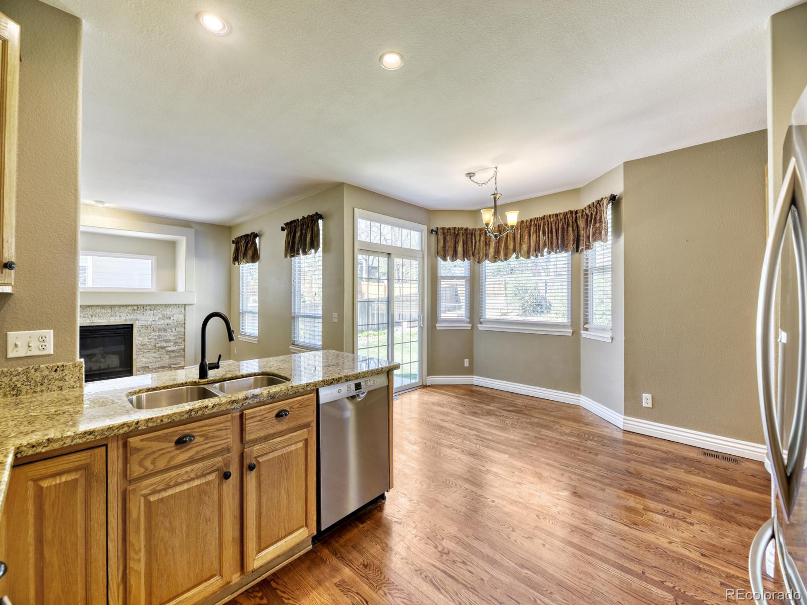 MLS Image #8 for 8037 s yukon way,littleton, Colorado