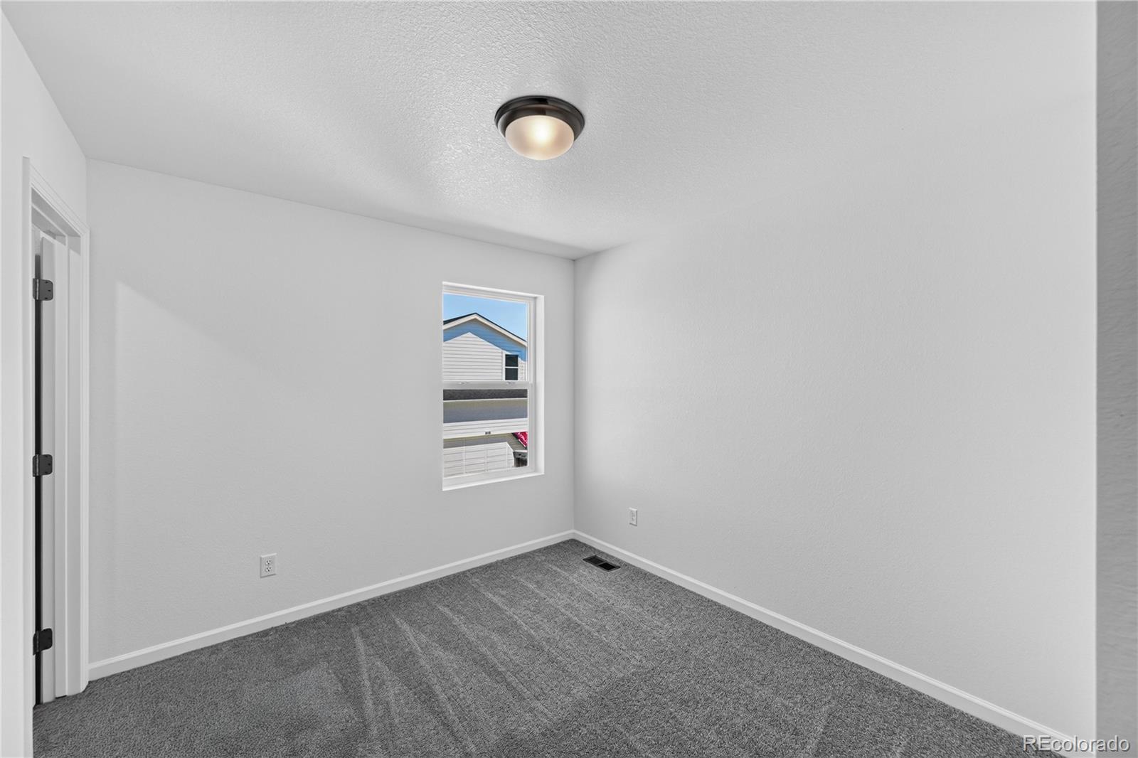 MLS Image #18 for 342 n bersshine court,watkins, Colorado