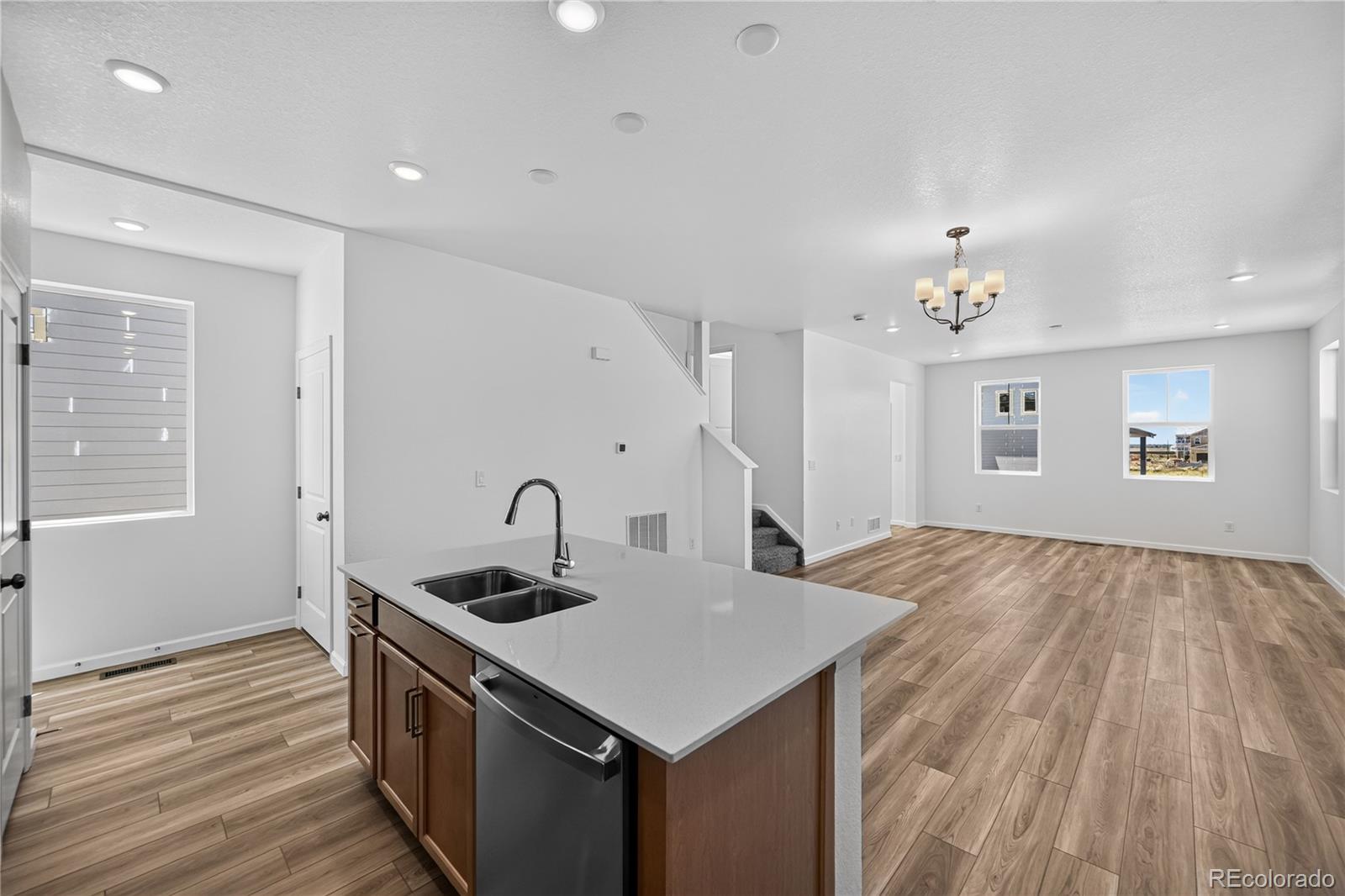 MLS Image #5 for 342 n bersshine court,watkins, Colorado