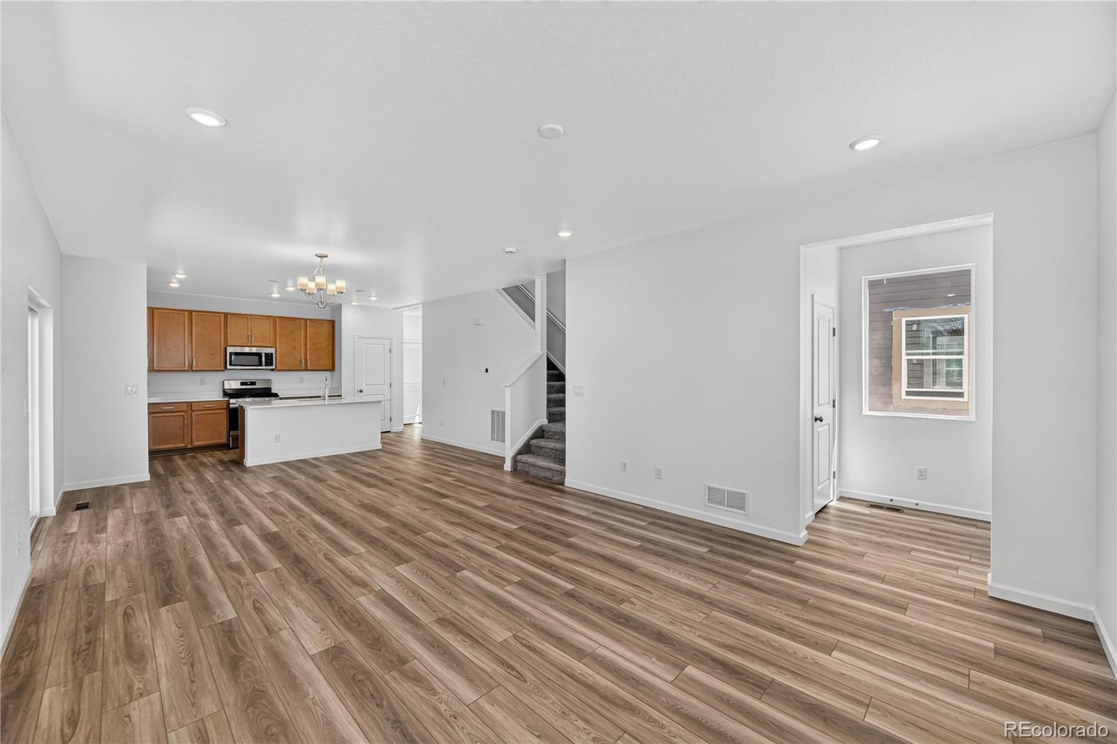MLS Image #8 for 342 n bersshine court,watkins, Colorado