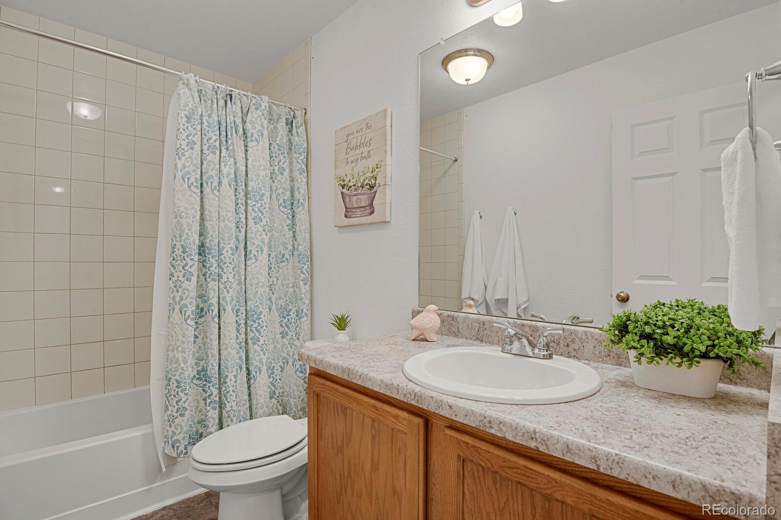 MLS Image #25 for 18190 e 52nd place,denver, Colorado