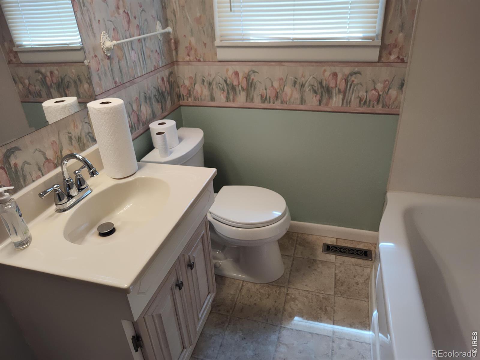 MLS Image #16 for 739  vivian street,longmont, Colorado