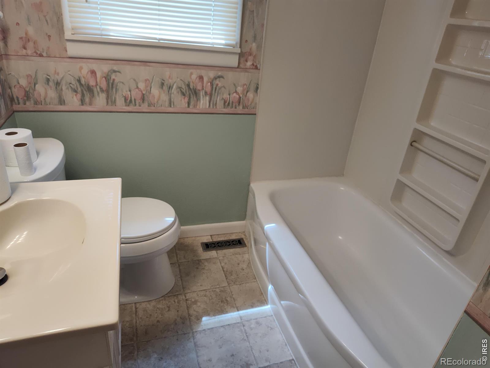 MLS Image #17 for 739  vivian street,longmont, Colorado