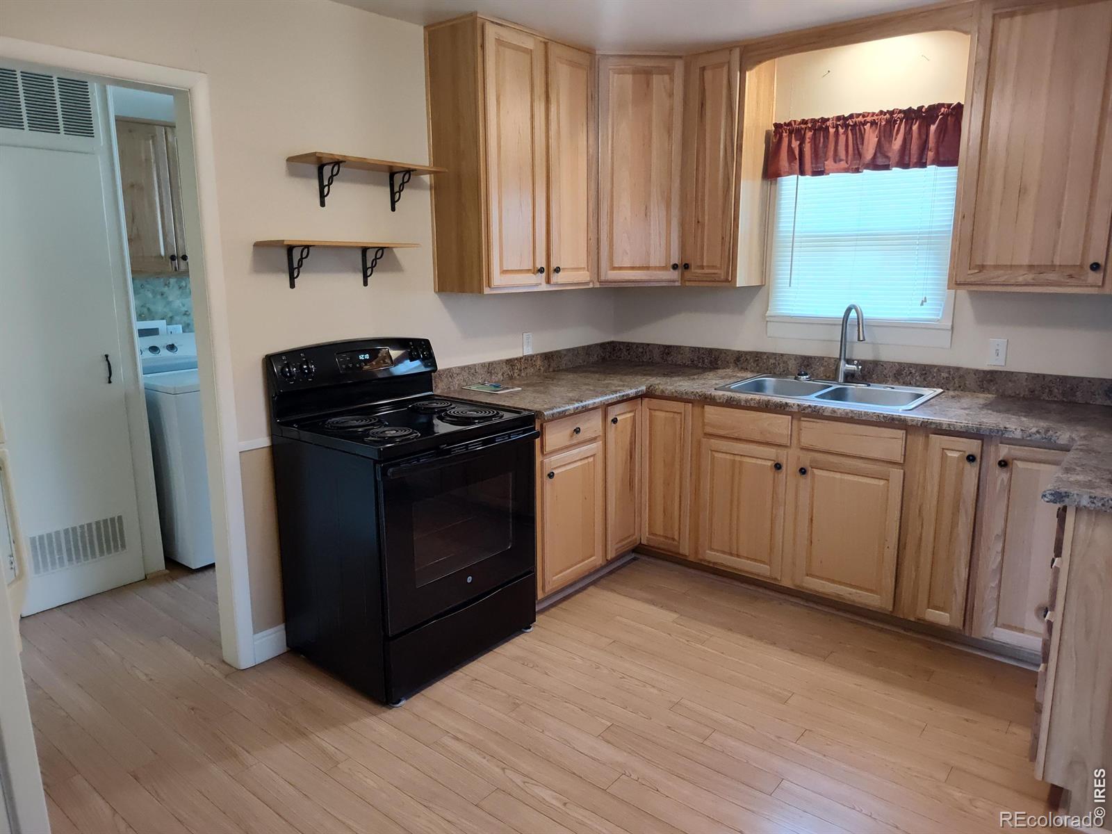 MLS Image #8 for 739  vivian street,longmont, Colorado