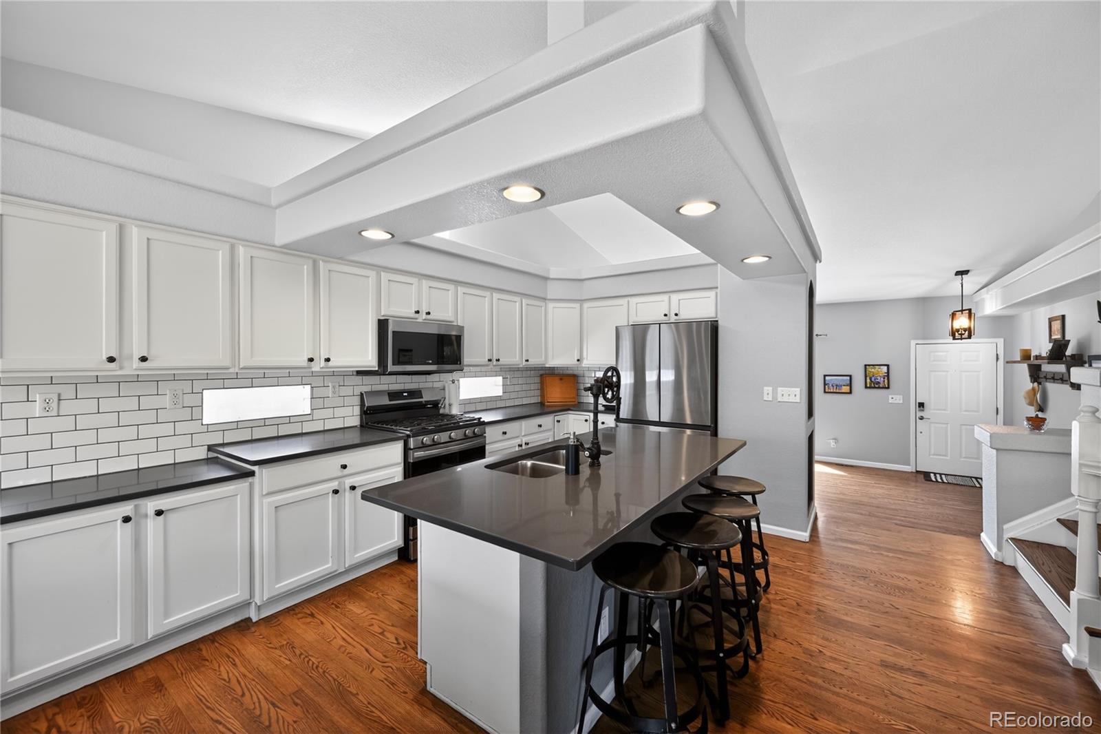 MLS Image #4 for 4547  fenwood place,littleton, Colorado