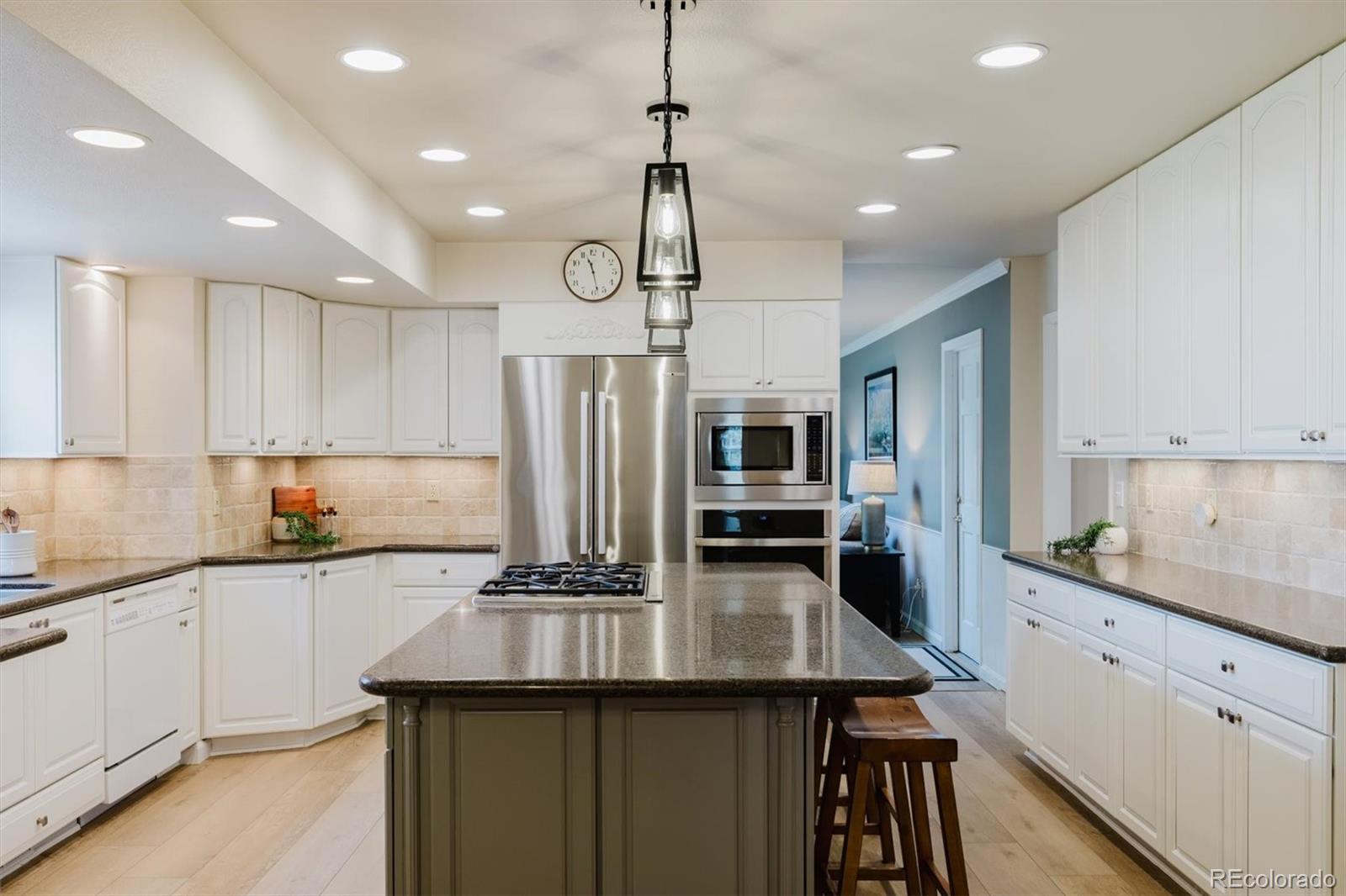 MLS Image #13 for 6776 e easter place,centennial, Colorado