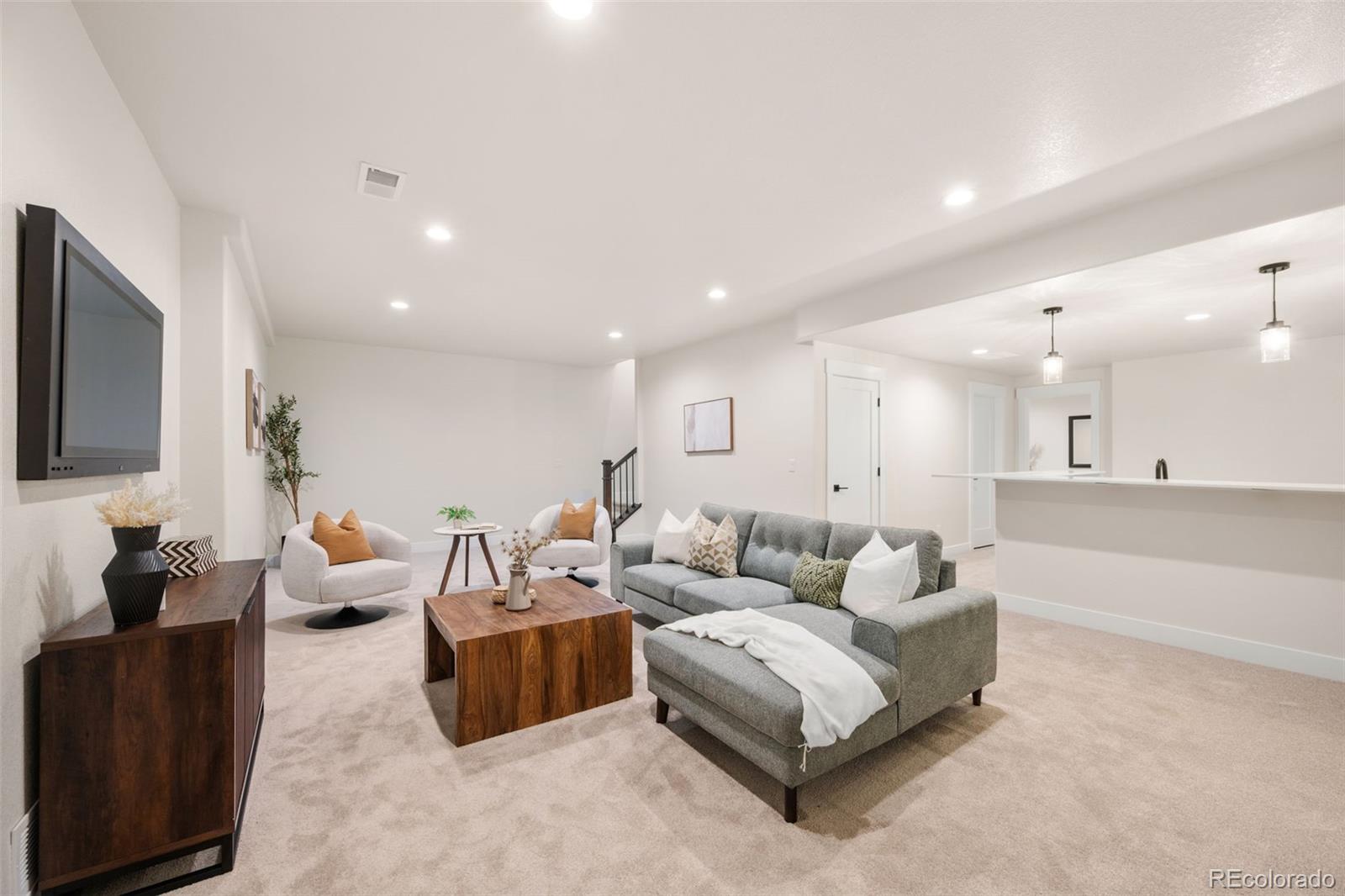 MLS Image #3 for 16364  columbine street,thornton, Colorado