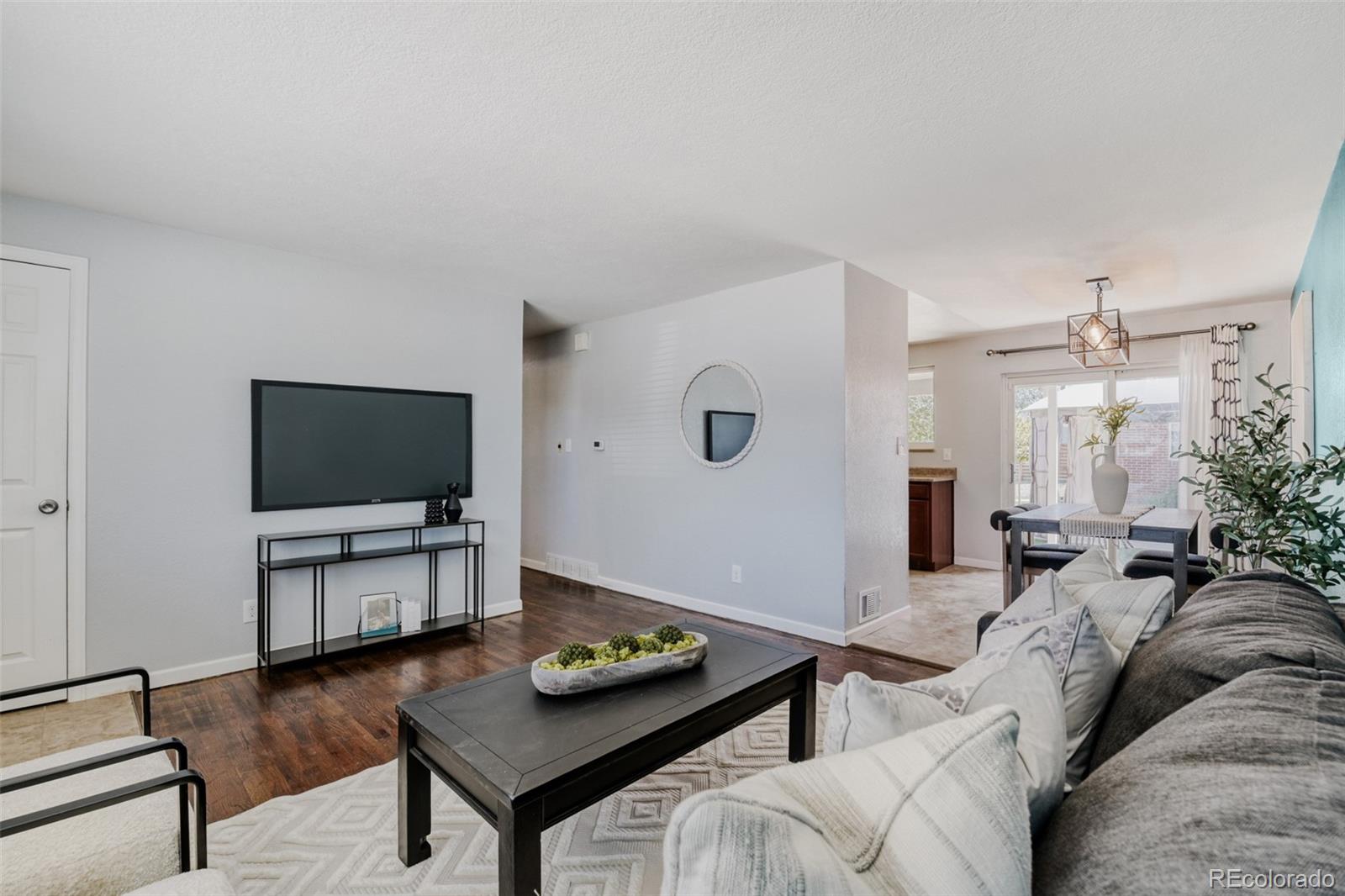 MLS Image #3 for 2380  galena street,aurora, Colorado