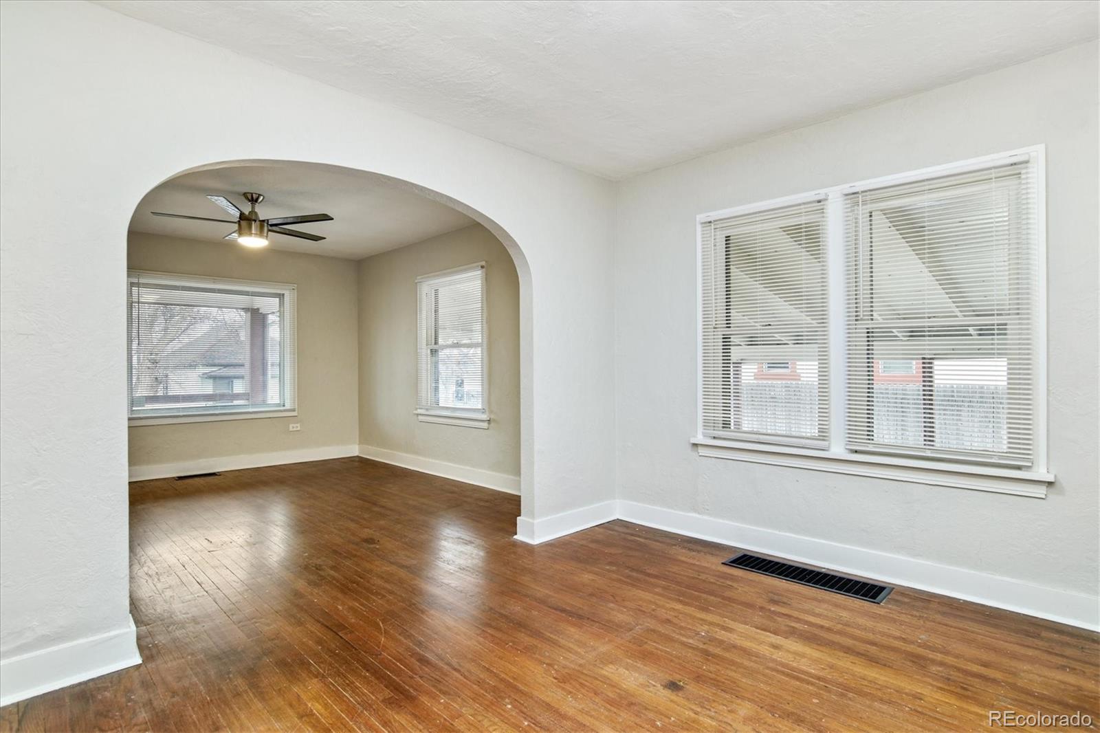 MLS Image #4 for 4863  lincoln street,denver, Colorado