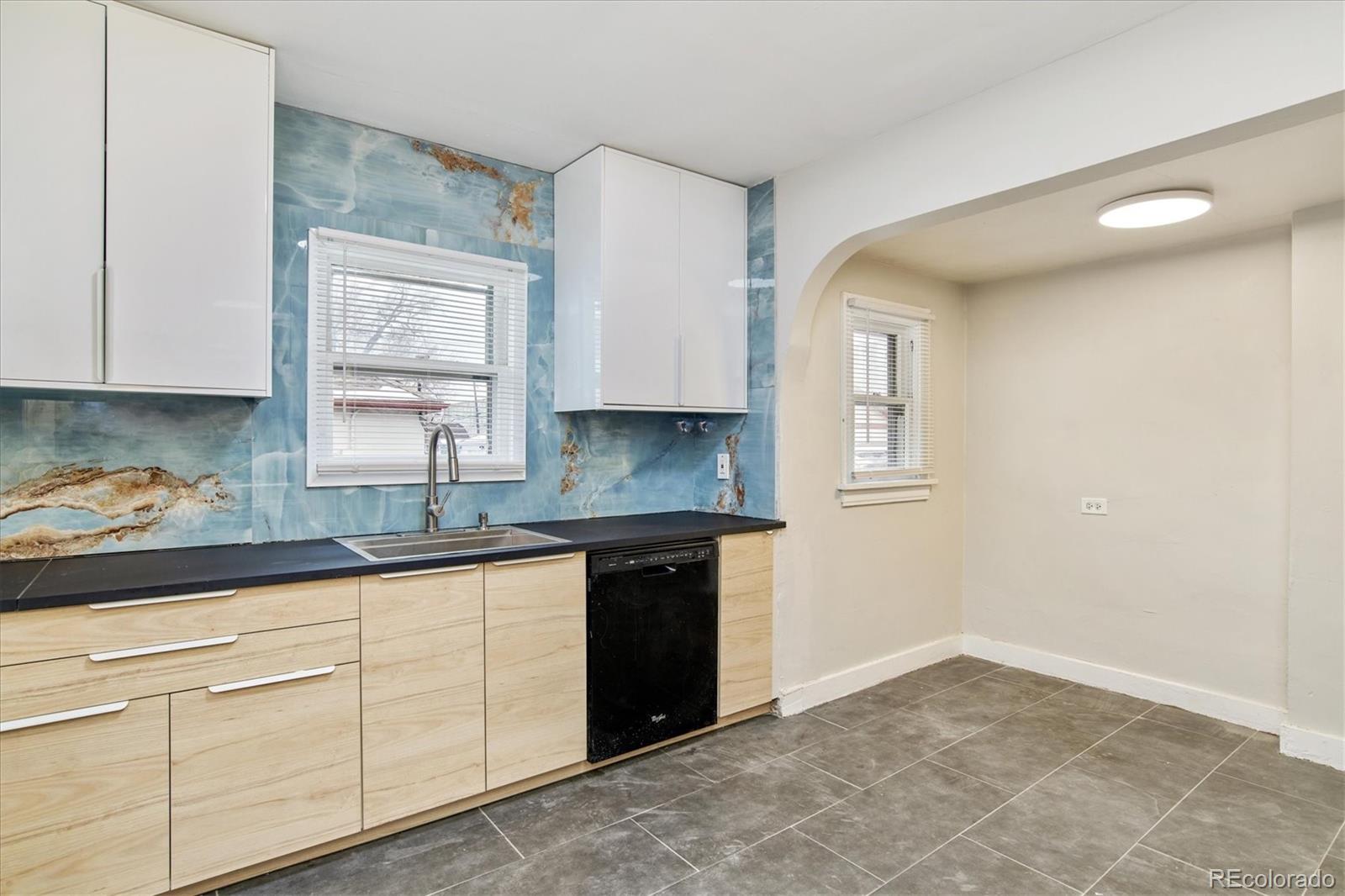 MLS Image #5 for 4863  lincoln street,denver, Colorado