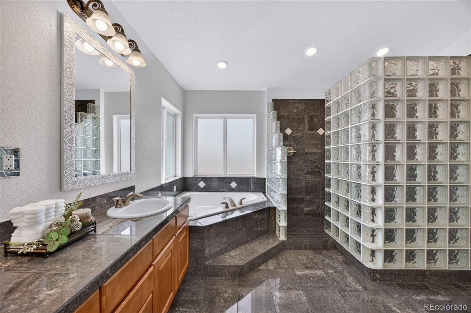 MLS Image #29 for 3551 s lookout hill street,watkins, Colorado