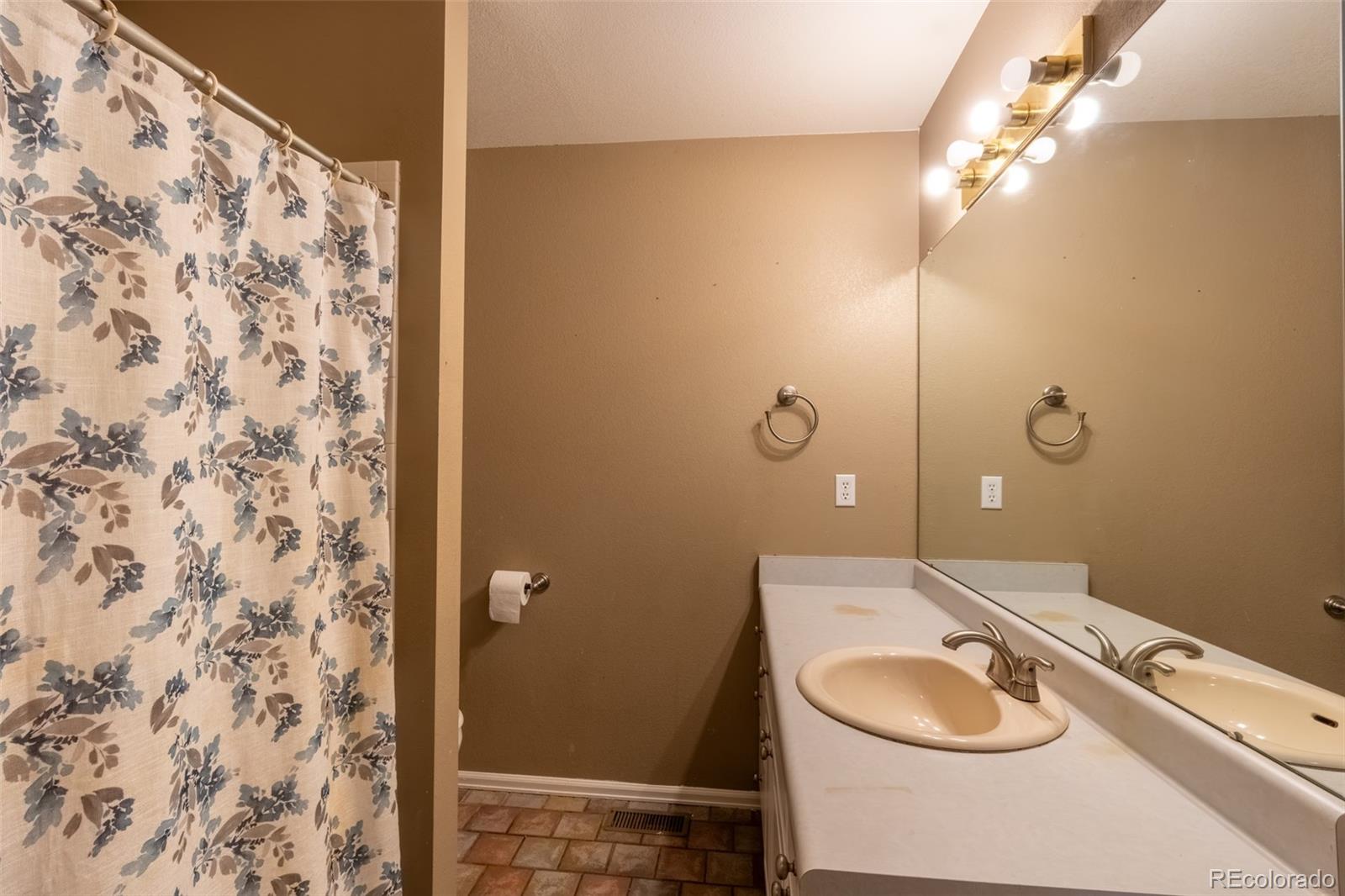 MLS Image #21 for 13382  mariposa court,denver, Colorado