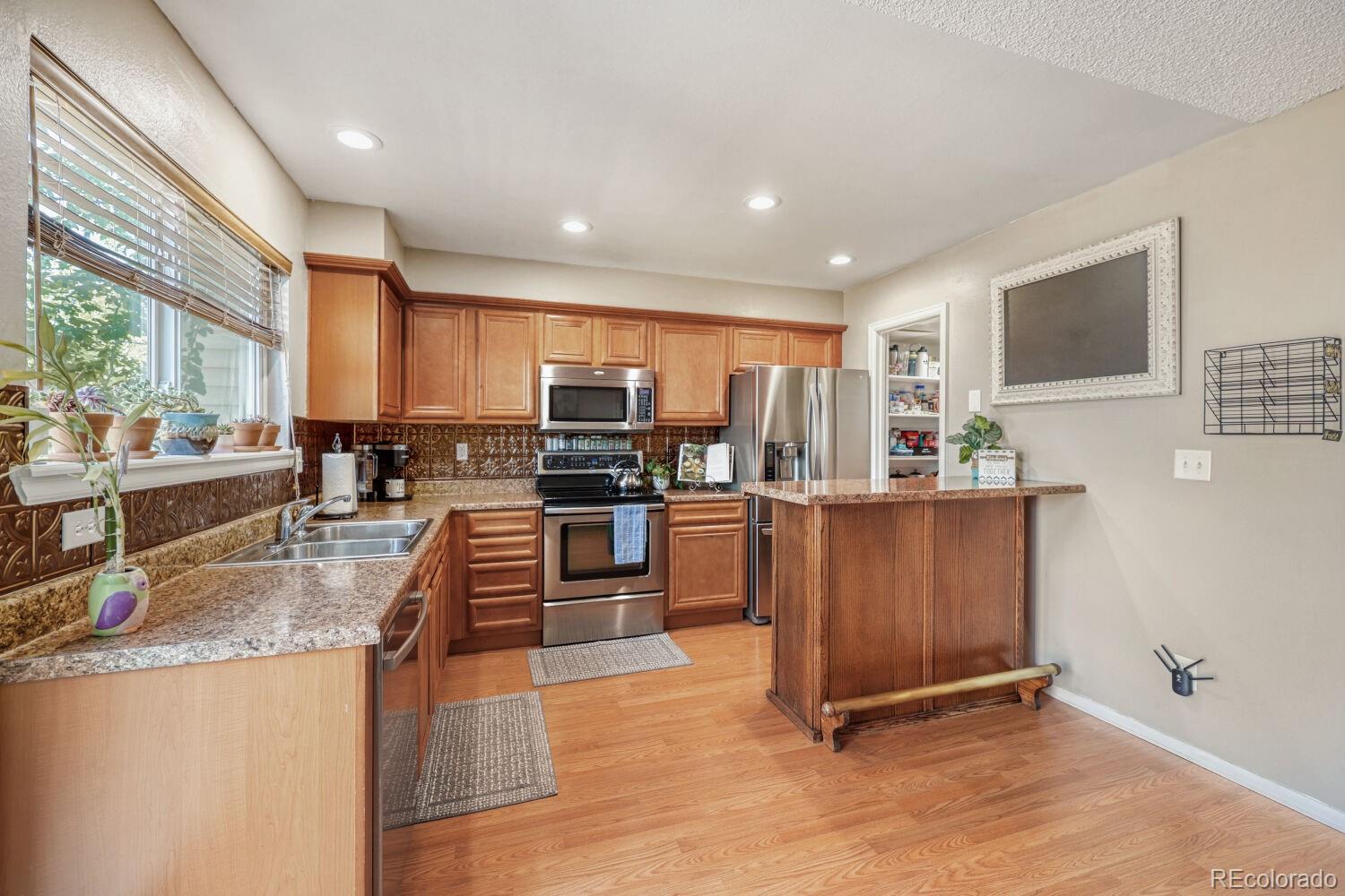 MLS Image #10 for 4117 s mobile circle,aurora, Colorado