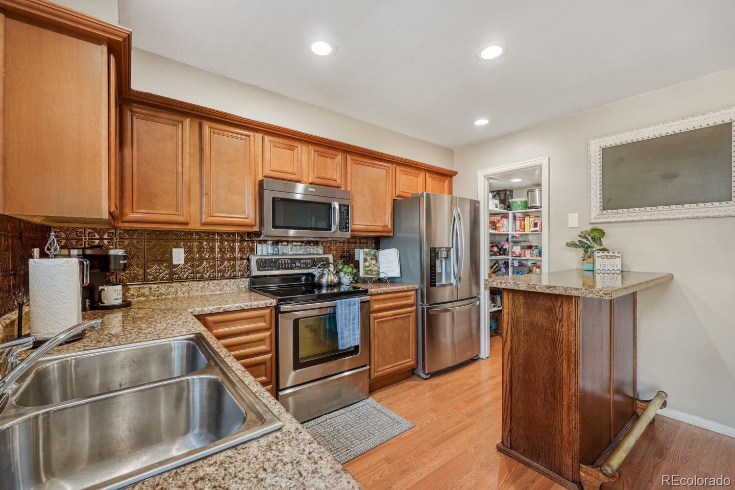 MLS Image #11 for 4117 s mobile circle,aurora, Colorado