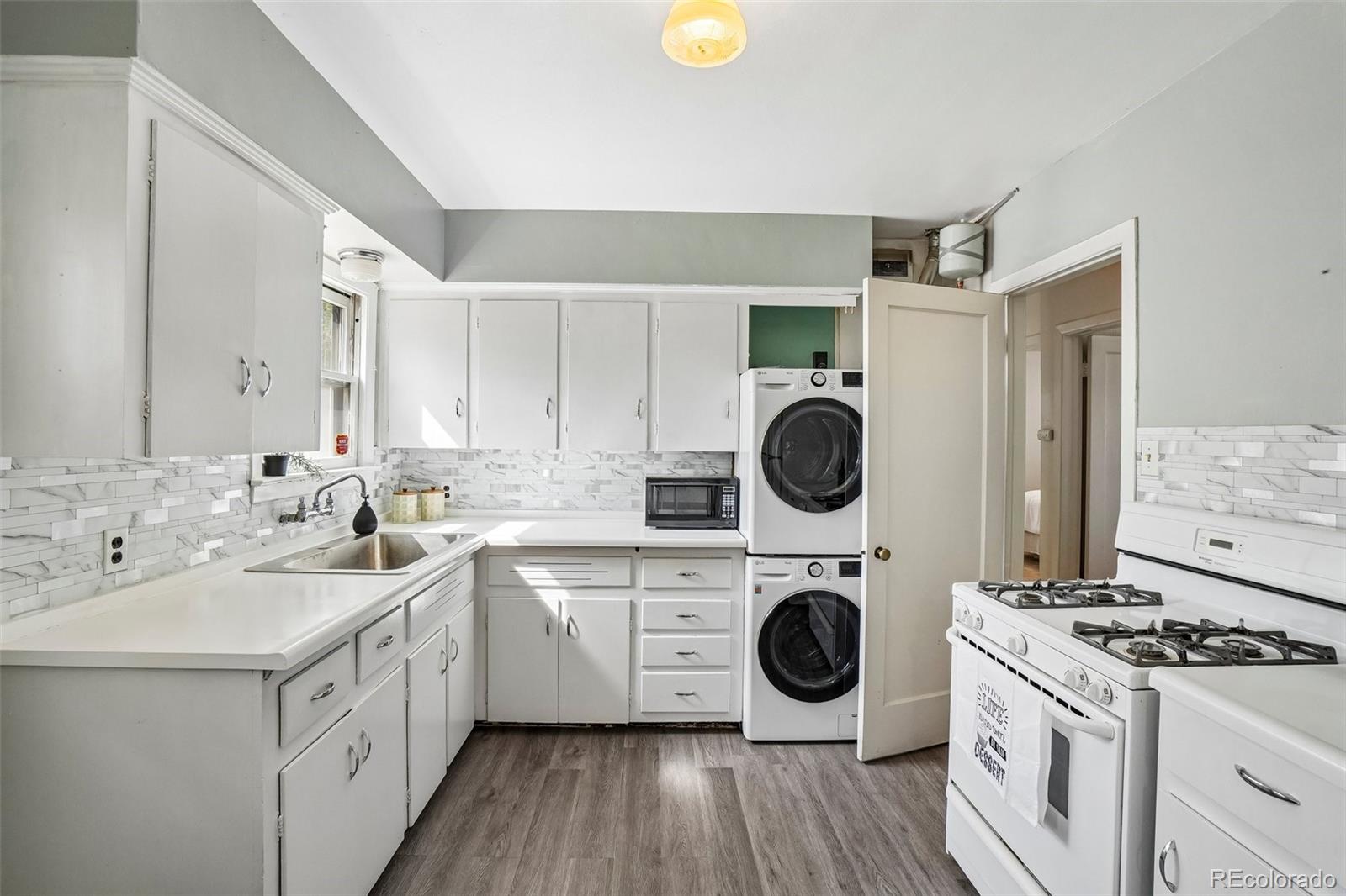 MLS Image #8 for 1501 s osceola way,denver, Colorado