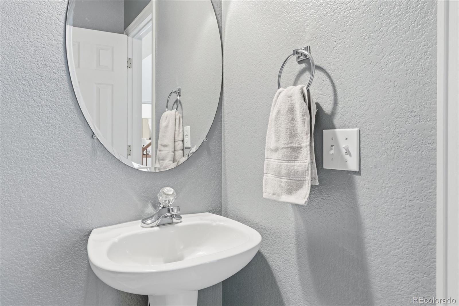MLS Image #15 for 6157 s killarney drive,centennial, Colorado