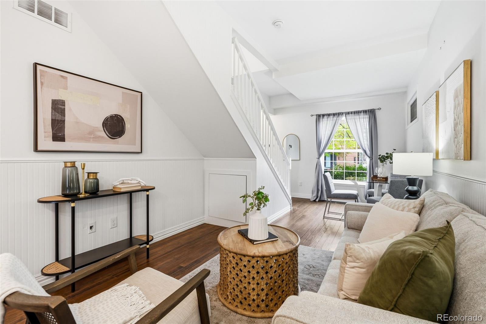 MLS Image #10 for 644 n inca street,denver, Colorado