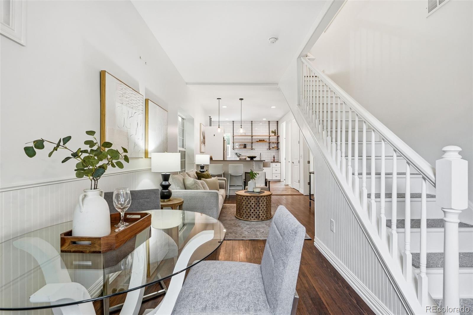MLS Image #11 for 644 n inca street,denver, Colorado