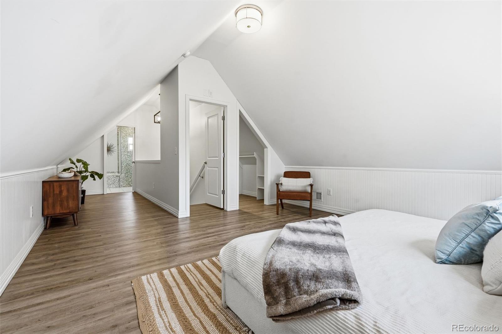 MLS Image #16 for 644 n inca street,denver, Colorado