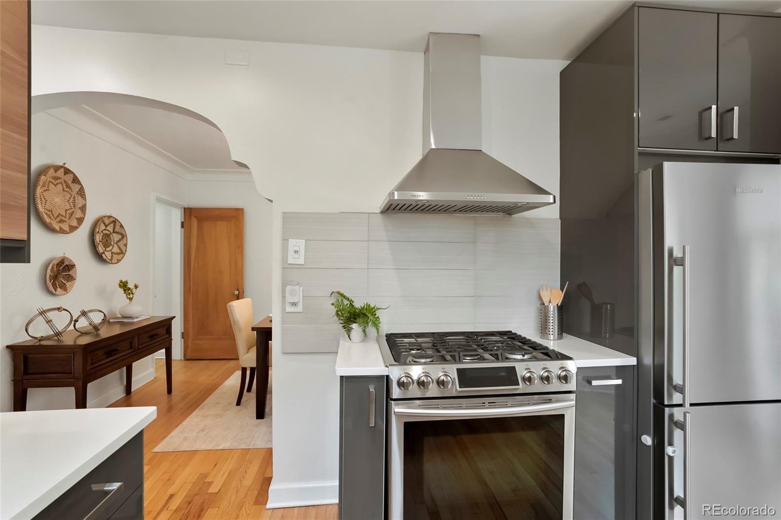 MLS Image #11 for 2227 n locust street,denver, Colorado