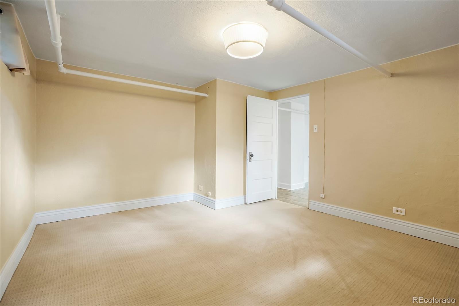 MLS Image #17 for 2227 n locust street,denver, Colorado