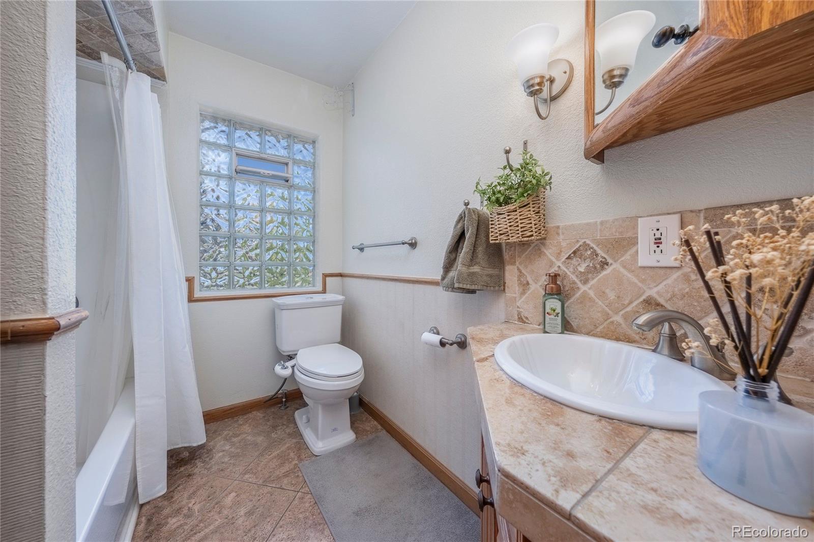 MLS Image #17 for 5855 w virginia avenue,lakewood, Colorado