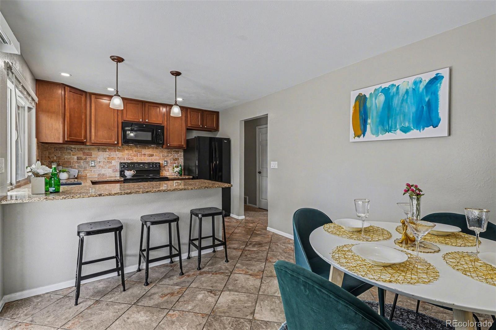 MLS Image #7 for 11617 w 71st drive,arvada, Colorado