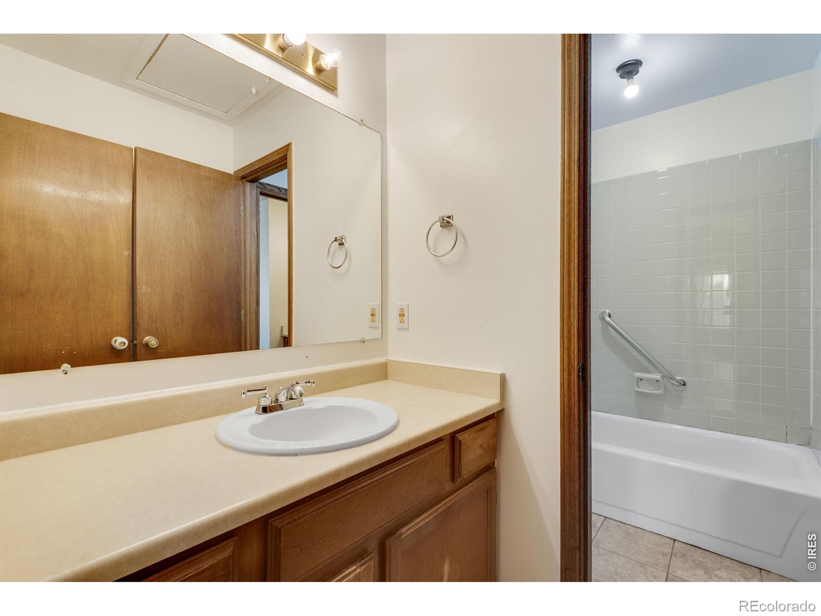 MLS Image #11 for 7230  devinney court f,arvada, Colorado
