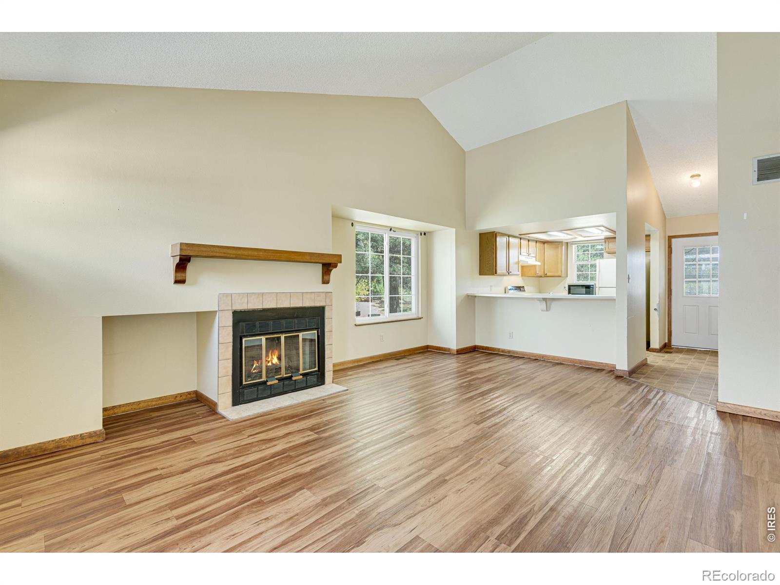 MLS Image #5 for 7230  devinney court f,arvada, Colorado