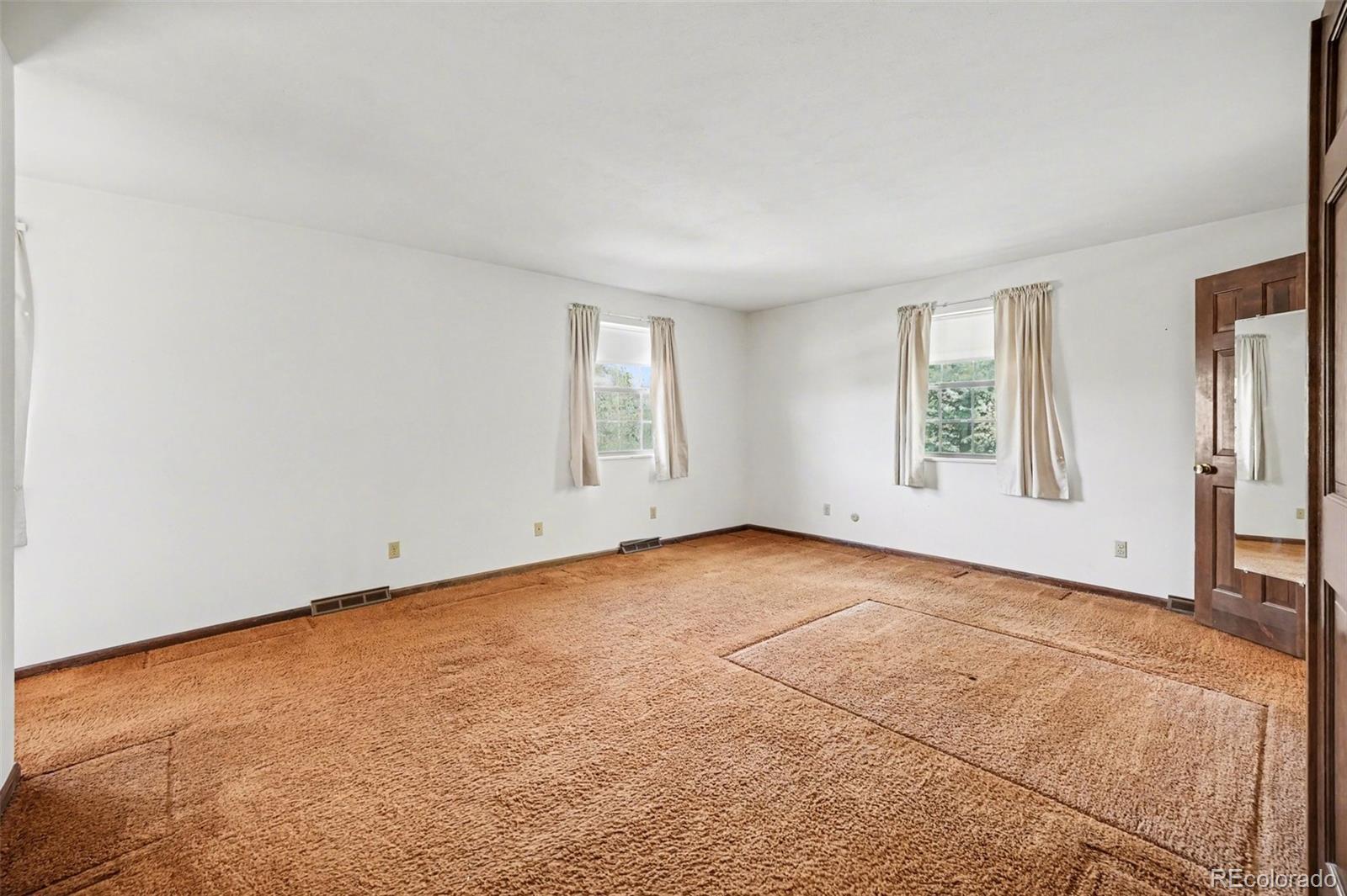 MLS Image #9 for 7555 s madison circle,centennial, Colorado