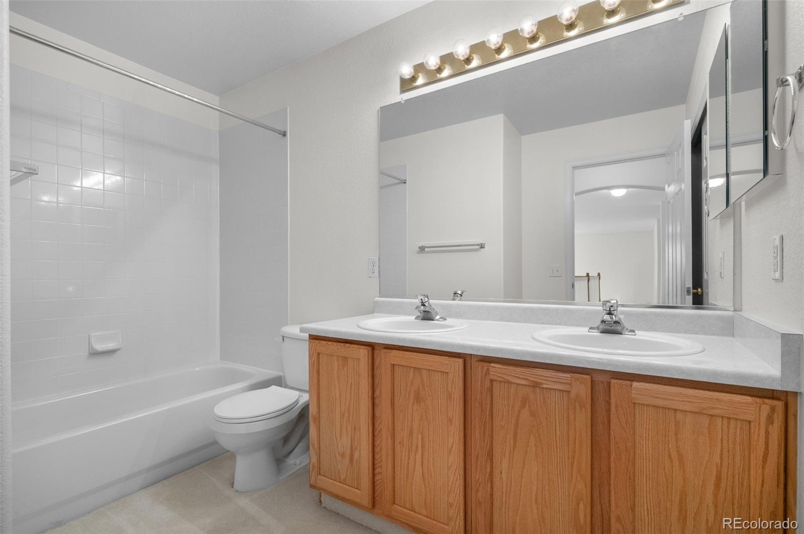 MLS Image #27 for 20331 e 47th place,denver, Colorado