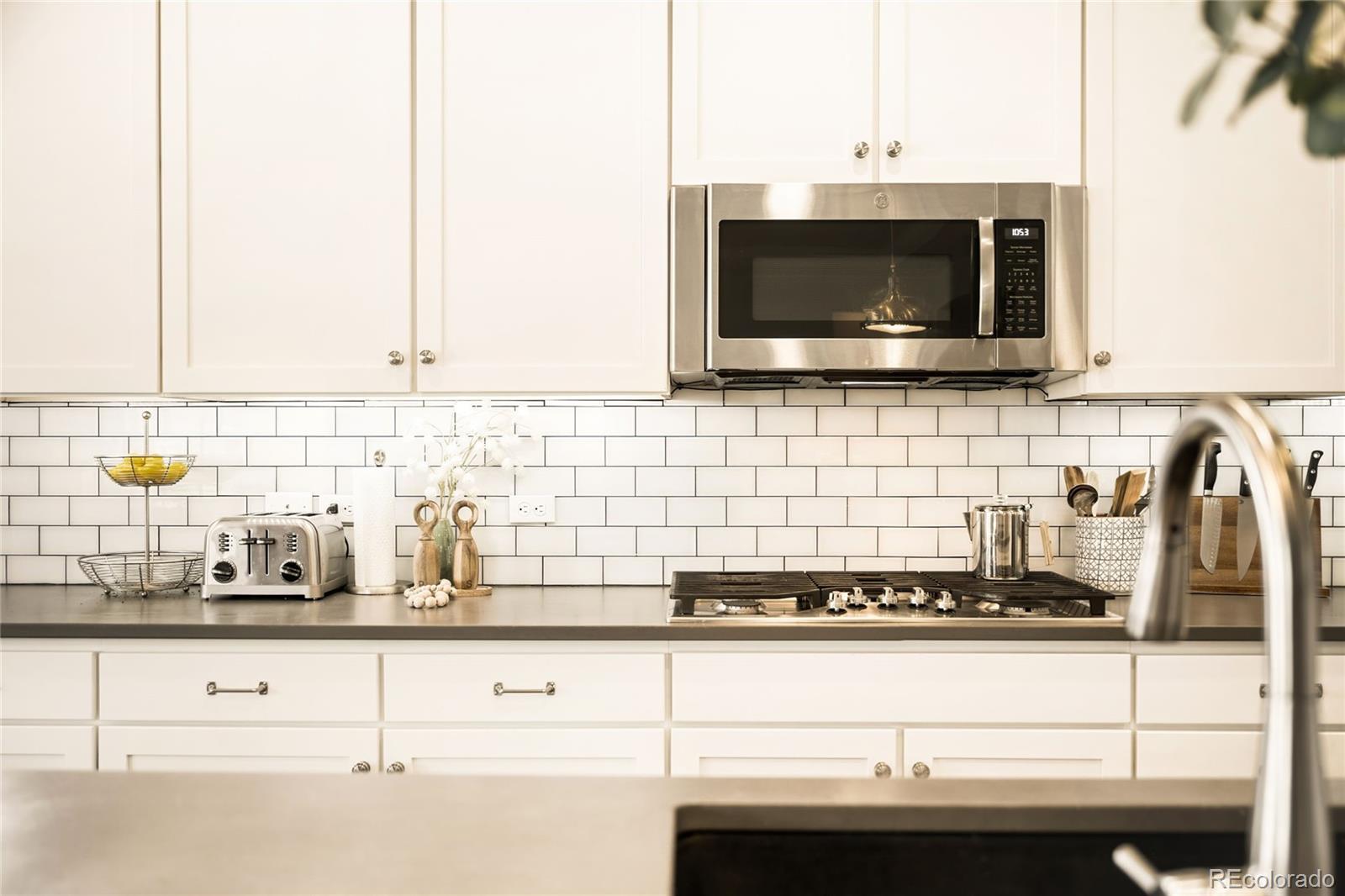 MLS Image #13 for 157  sugar beet circle,longmont, Colorado
