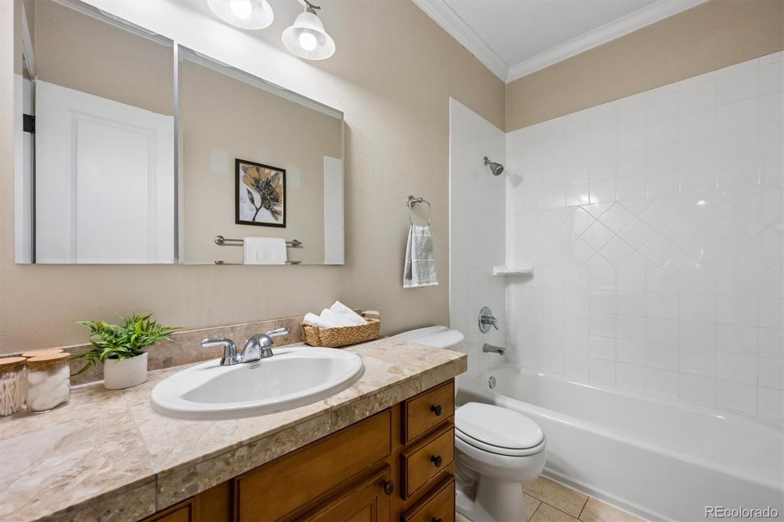 MLS Image #15 for 1424  gaylord street 3,denver, Colorado