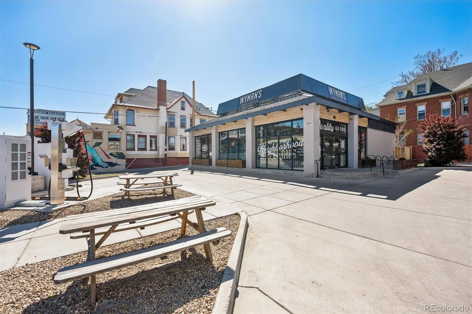 MLS Image #17 for 1424  gaylord street 3,denver, Colorado