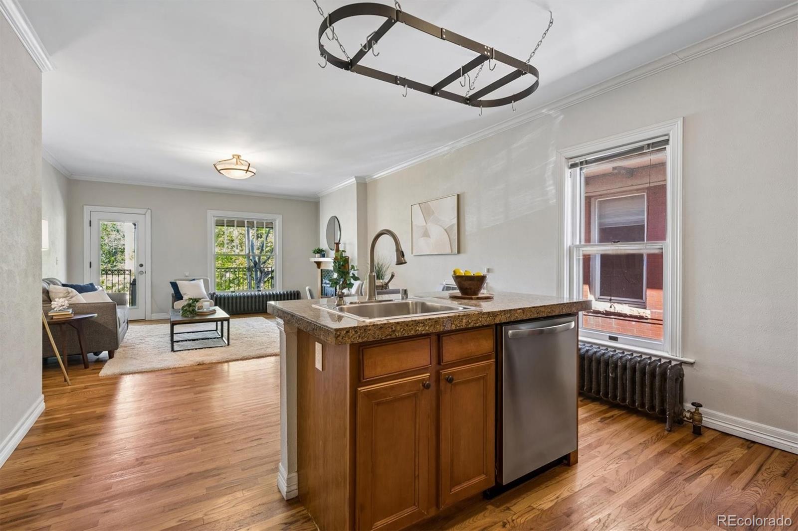 MLS Image #8 for 1424  gaylord street 3,denver, Colorado