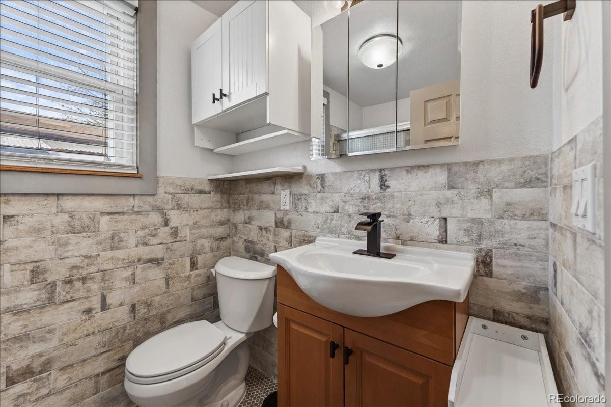 MLS Image #12 for 2831 s acoma street,englewood, Colorado