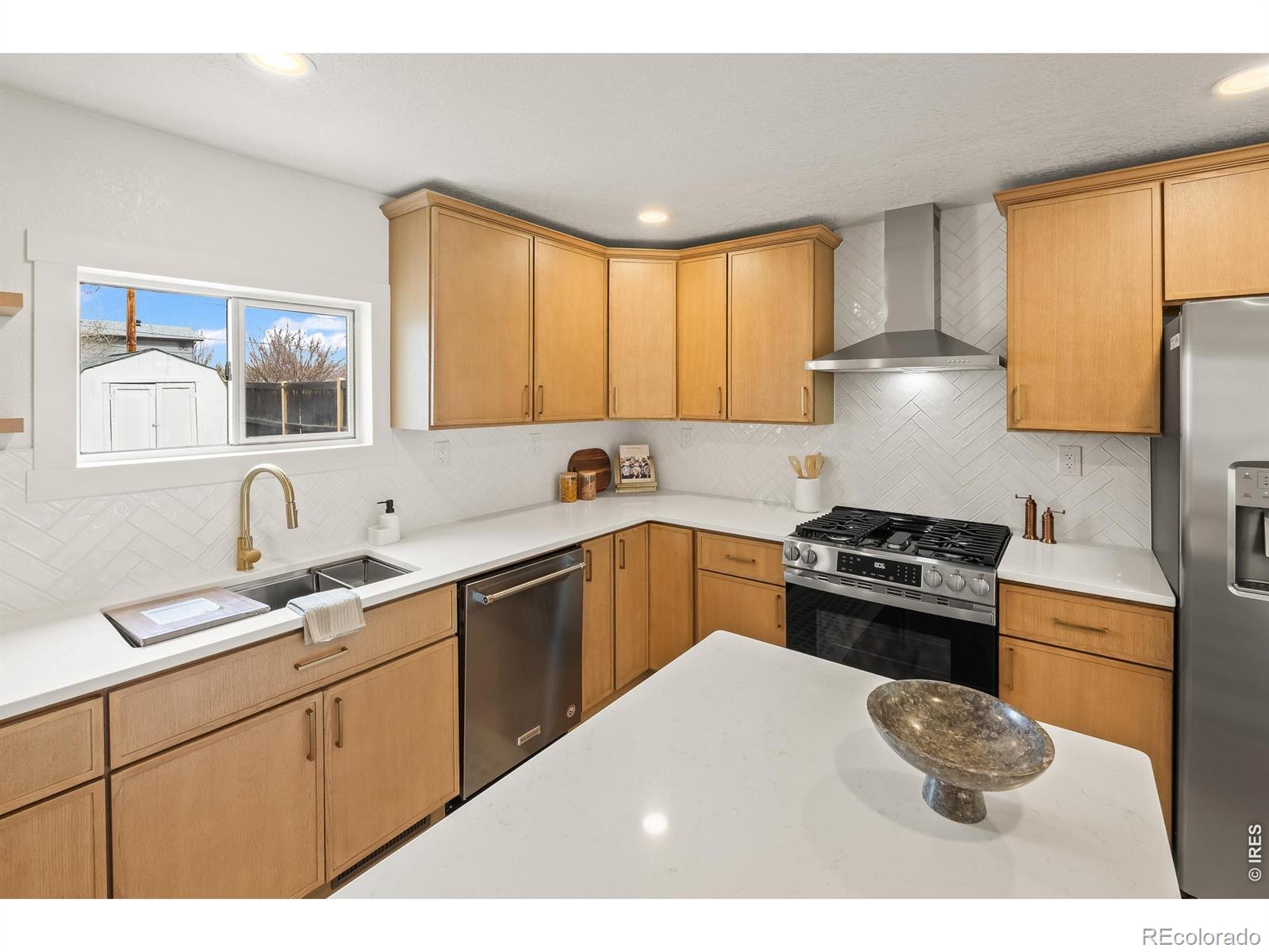 MLS Image #18 for 104  oak street,windsor, Colorado