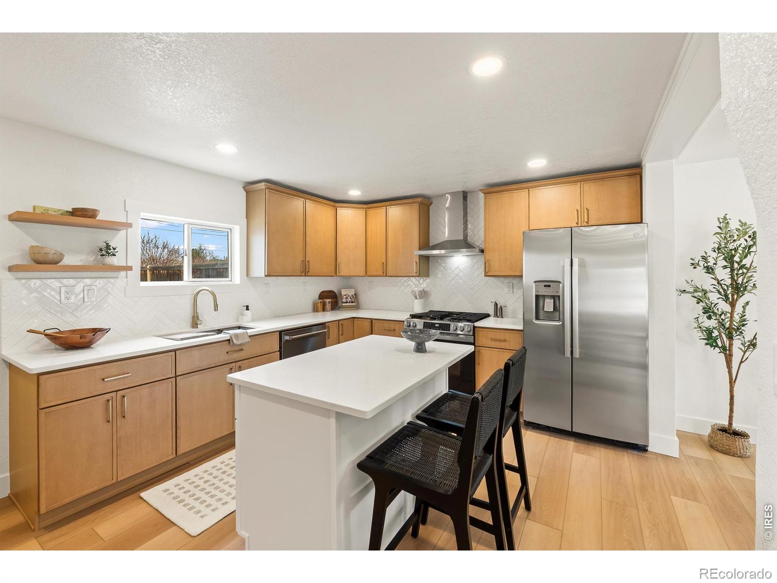 MLS Image #2 for 104  oak street,windsor, Colorado