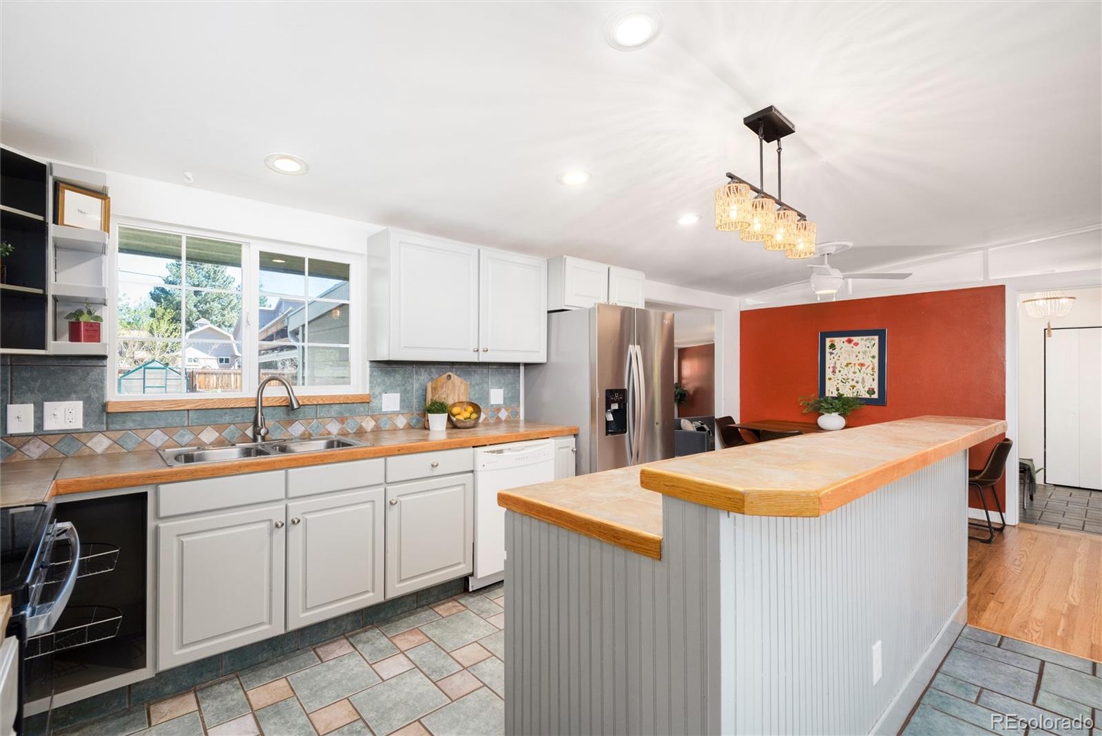 MLS Image #14 for 14845 w 49th avenue,golden, Colorado