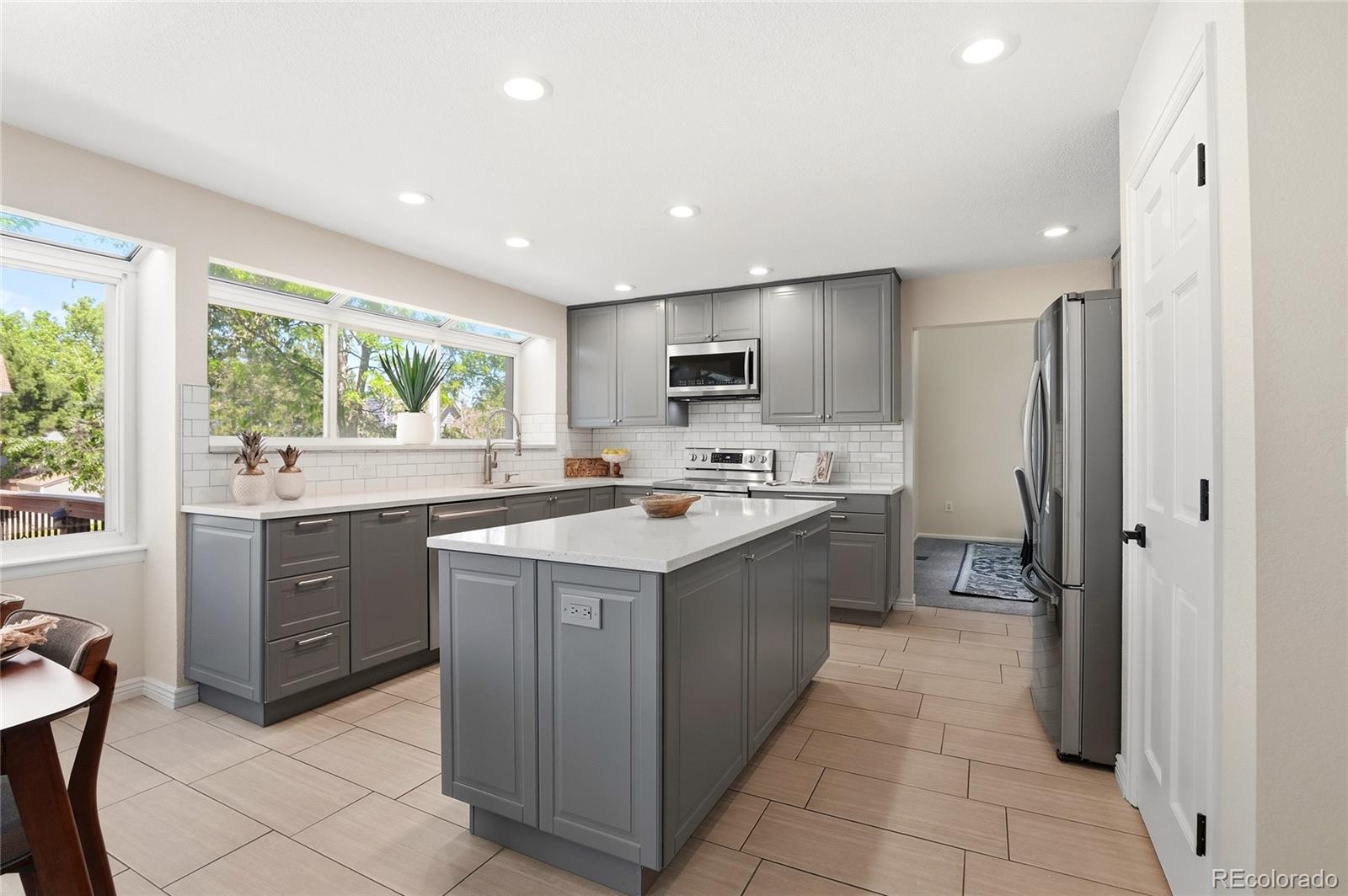 MLS Image #10 for 12483 w 84th circle,arvada, Colorado