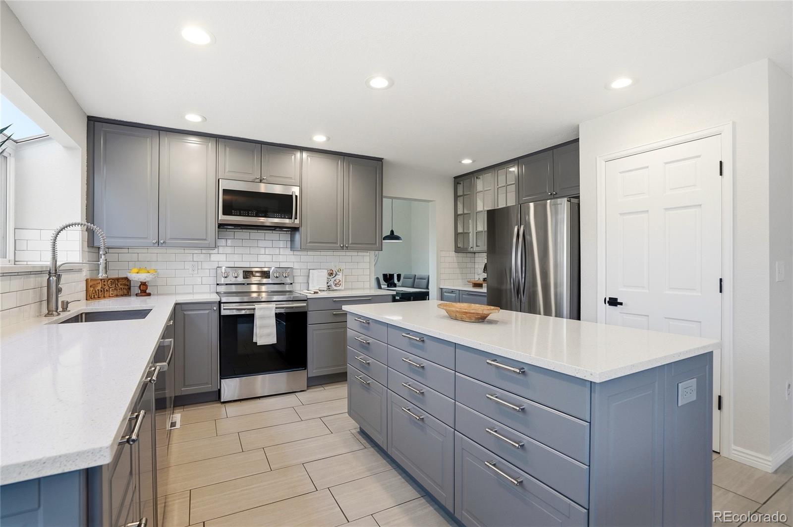 MLS Image #11 for 12483 w 84th circle,arvada, Colorado