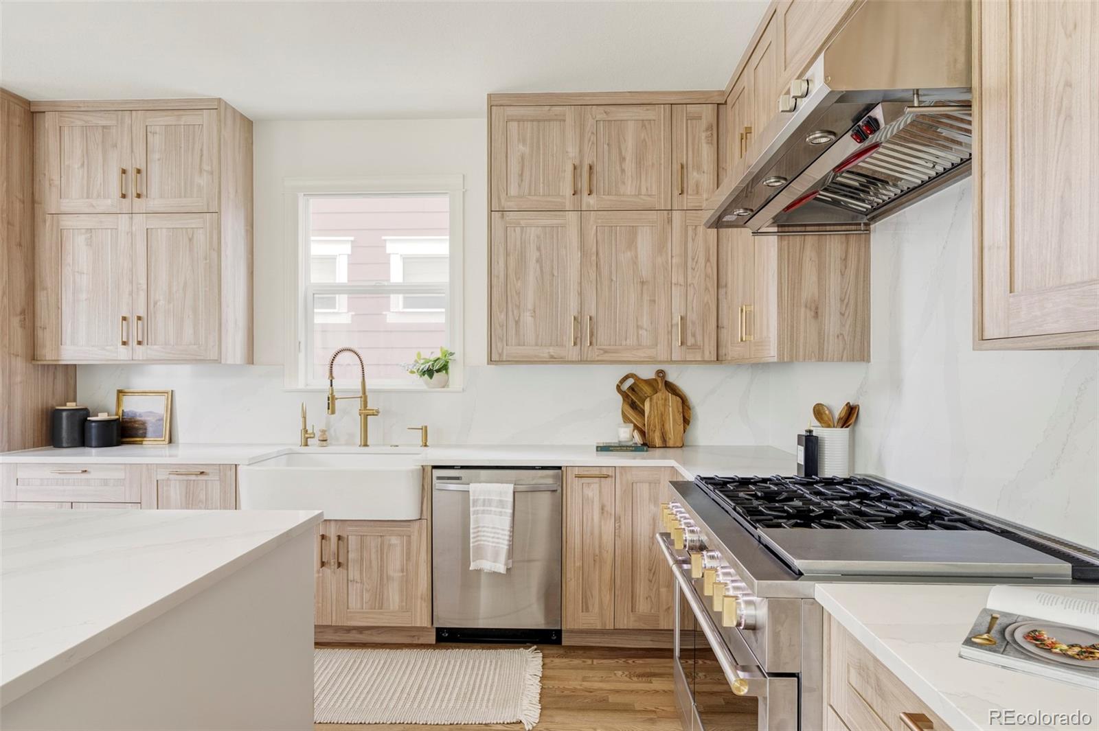 MLS Image #18 for 8494 e 28th avenue,denver, Colorado