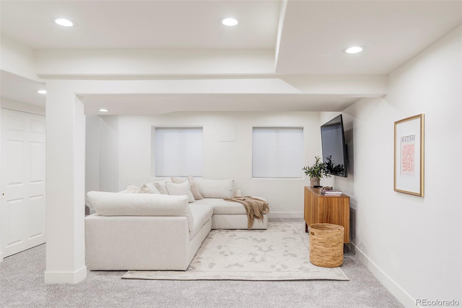 MLS Image #38 for 8494 e 28th avenue,denver, Colorado