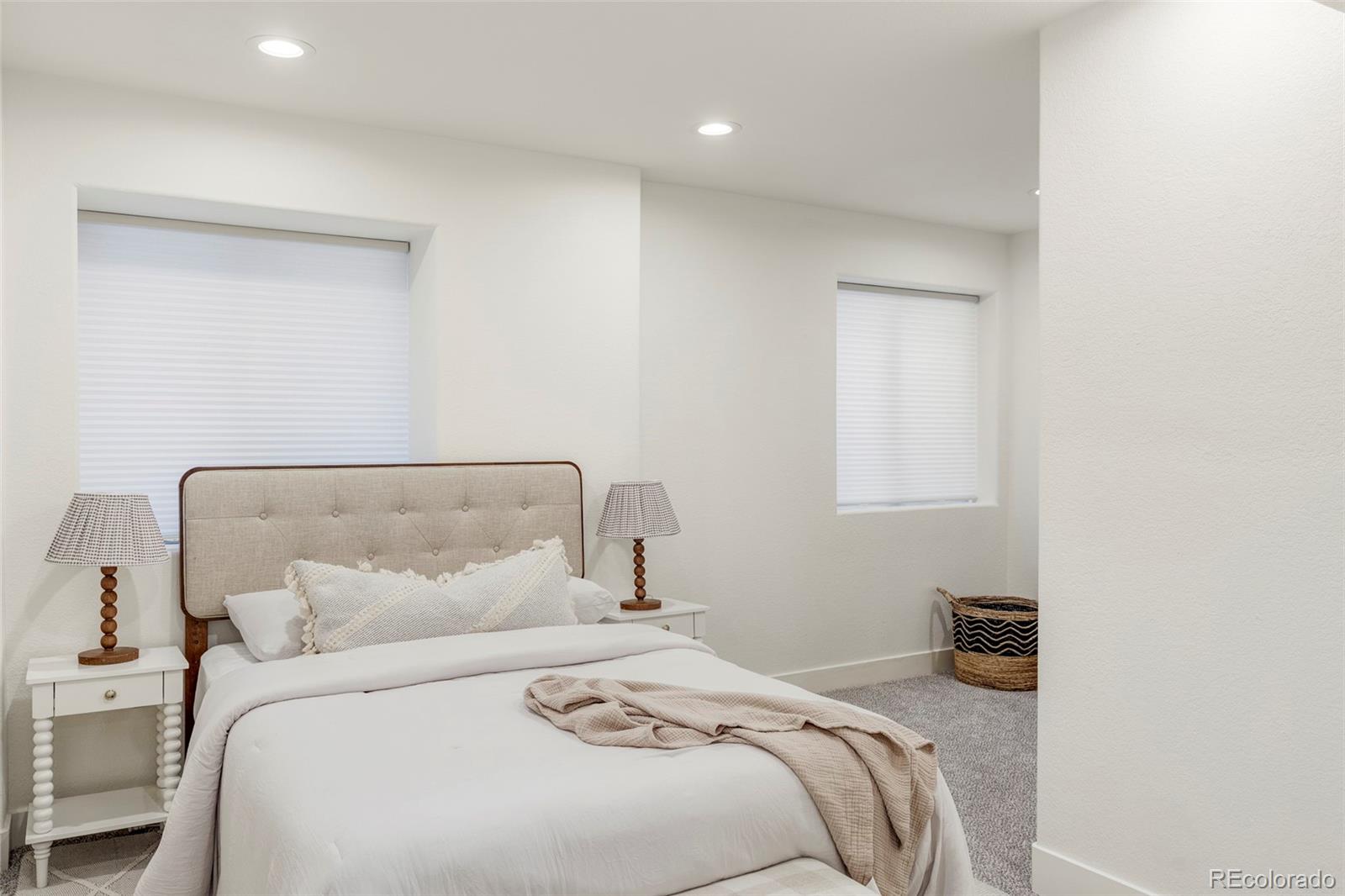 MLS Image #40 for 8494 e 28th avenue,denver, Colorado