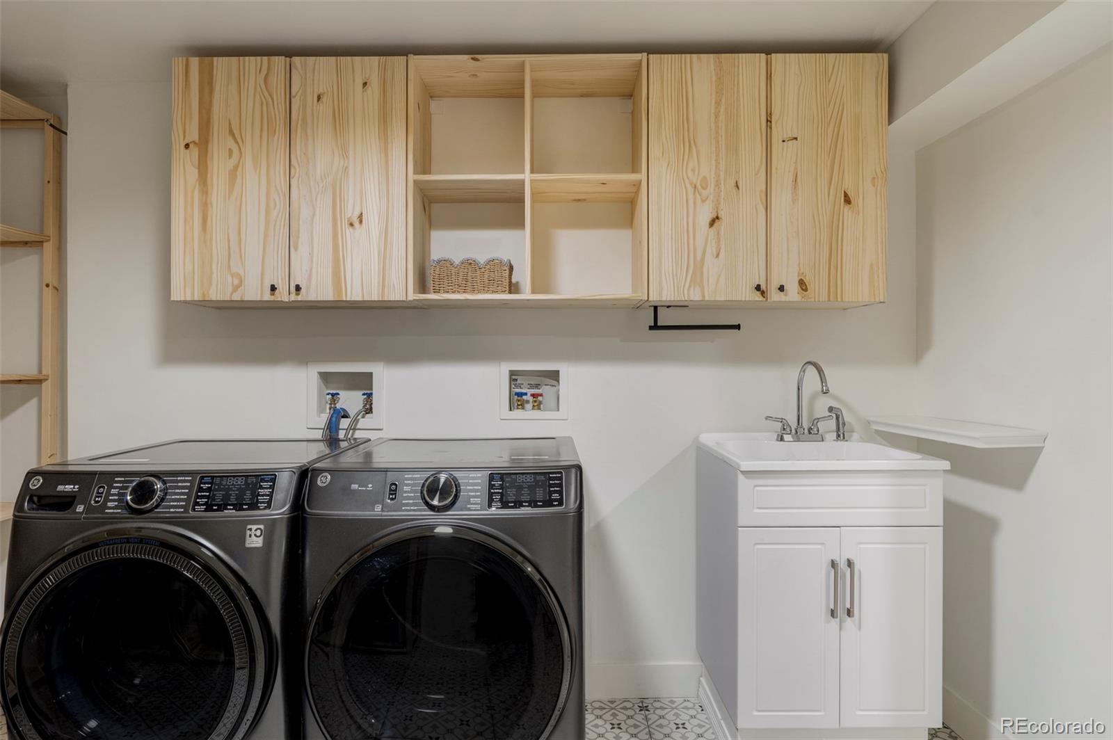 MLS Image #43 for 8494 e 28th avenue,denver, Colorado